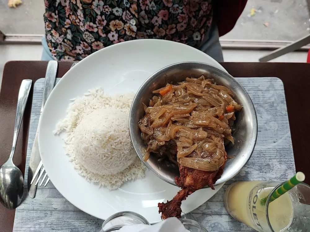 Yassa Poulet Au Citron